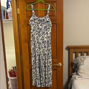 LOFT Floral Blue and White Women's Jumpsuit SIZE 8
